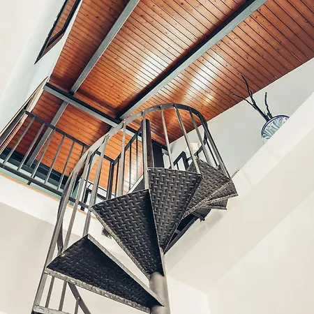 Apartment Panoramic Rooftop Duplex Retreat Heart Of